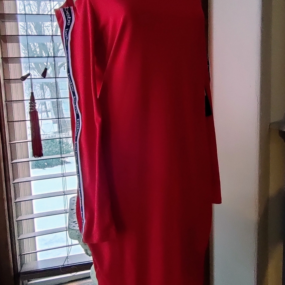 Bebe Cold-shoulder Bodycon Dress